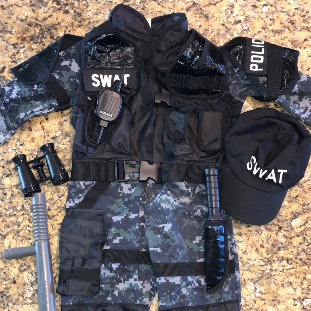 Swat team costume 3t/4t with accessories